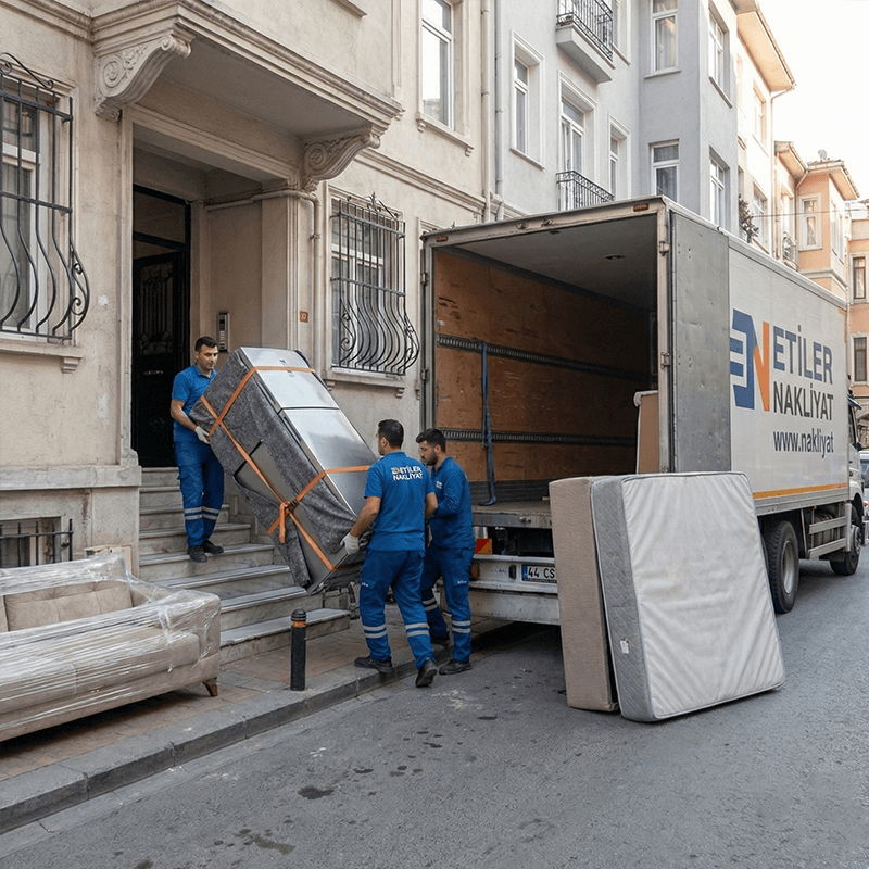 Küçük eşyaları hızlı ve güvenli şekilde taşır.